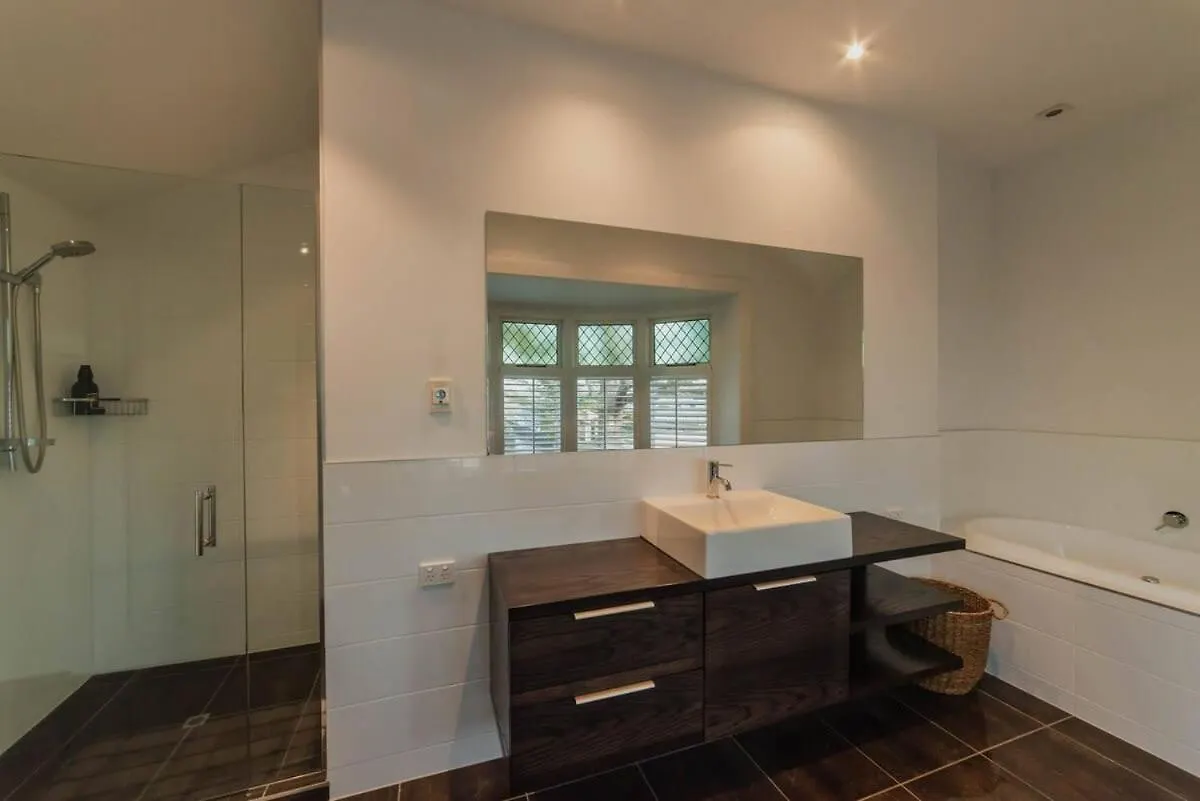 Bel Air Mansion - Sleeps 15 Villa Christchurch